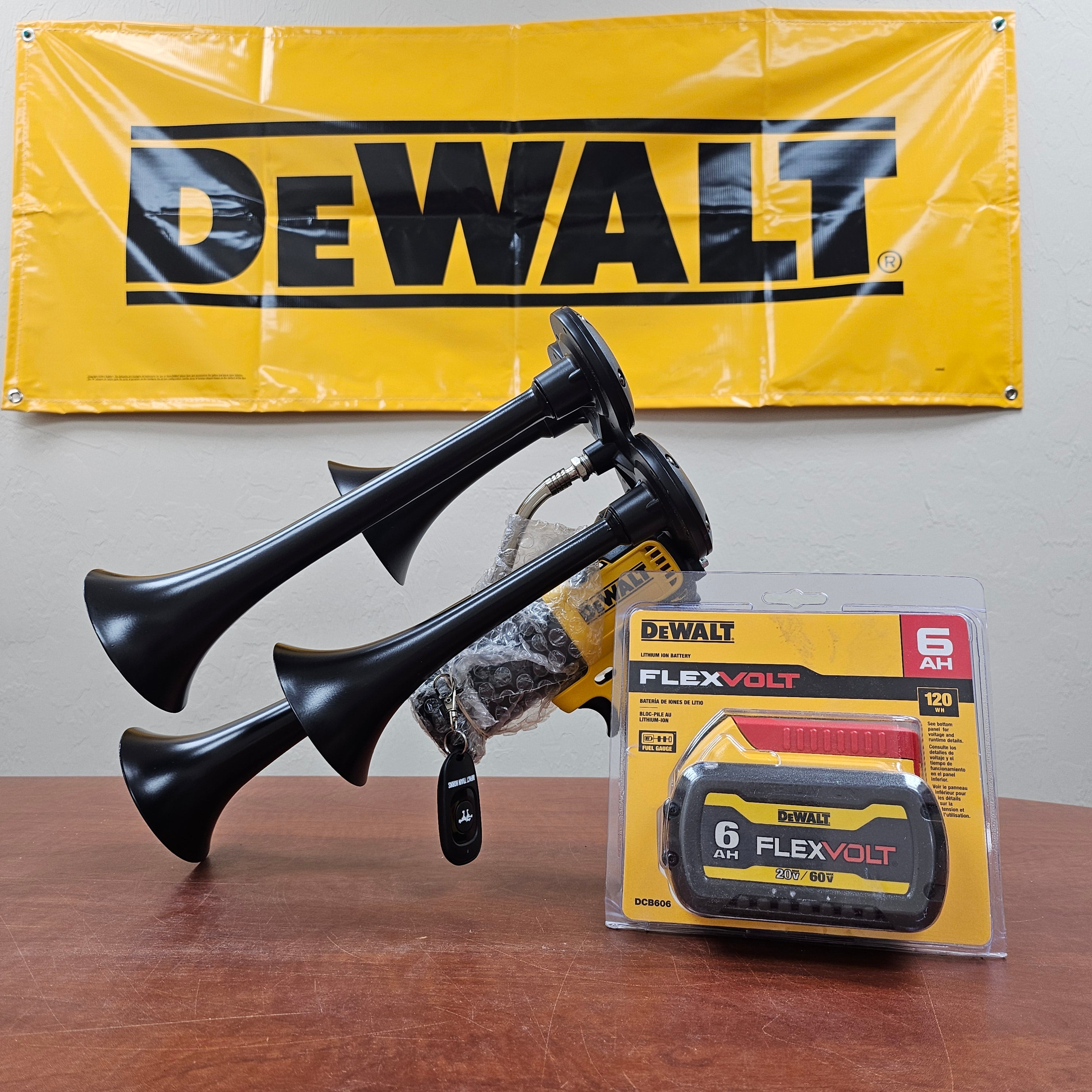 DeWalt 4-Horn Train Horn with Remote & DCB606 6Ah Battery
