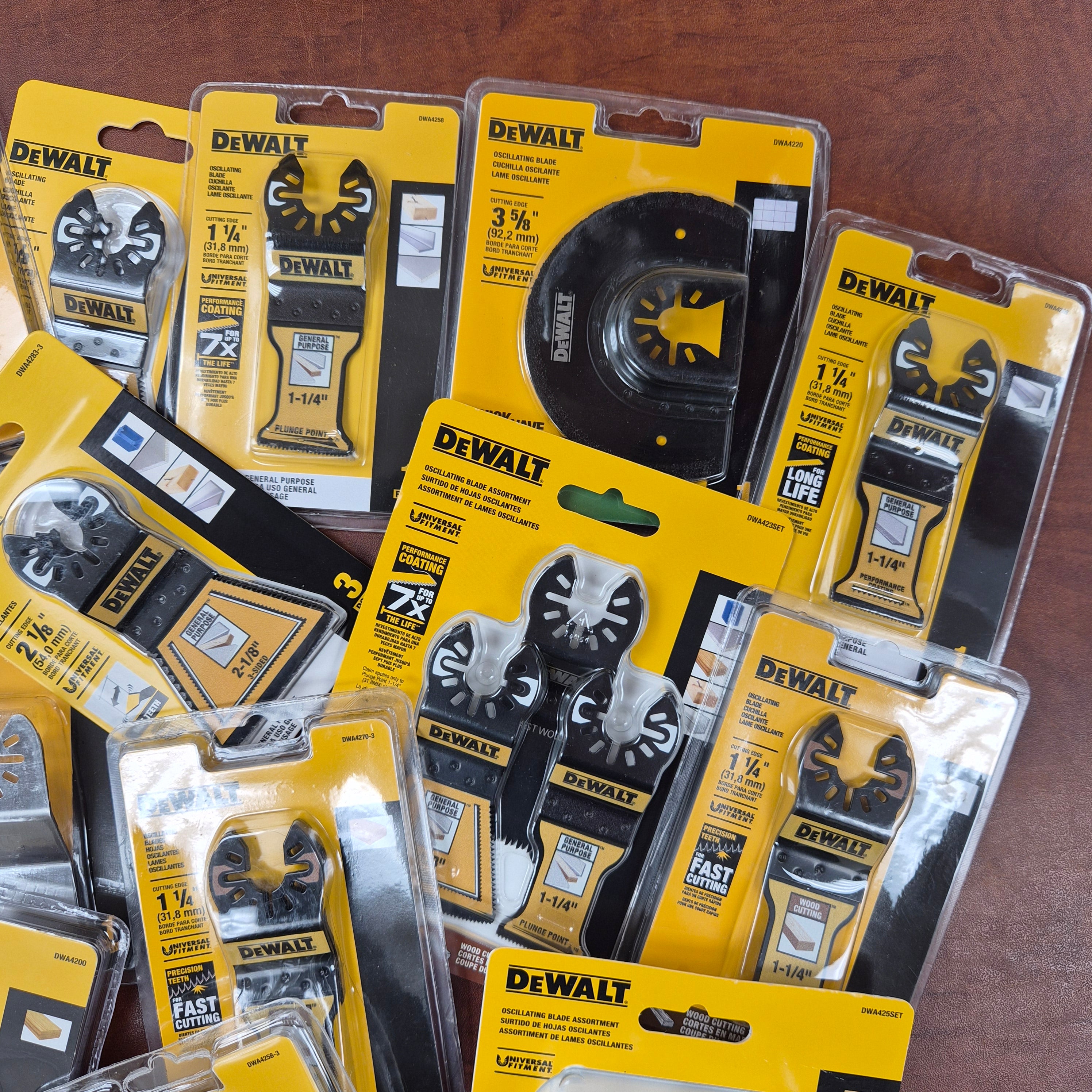 DeWalt 15-Pack Oscillating Blades & Multi-Tool Accessory Assortment