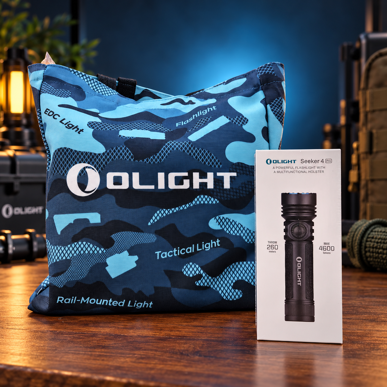 Olight Seeker 4 Pro 4,600-Lumen Rechargeable Flashlight + Olight Tote Bag