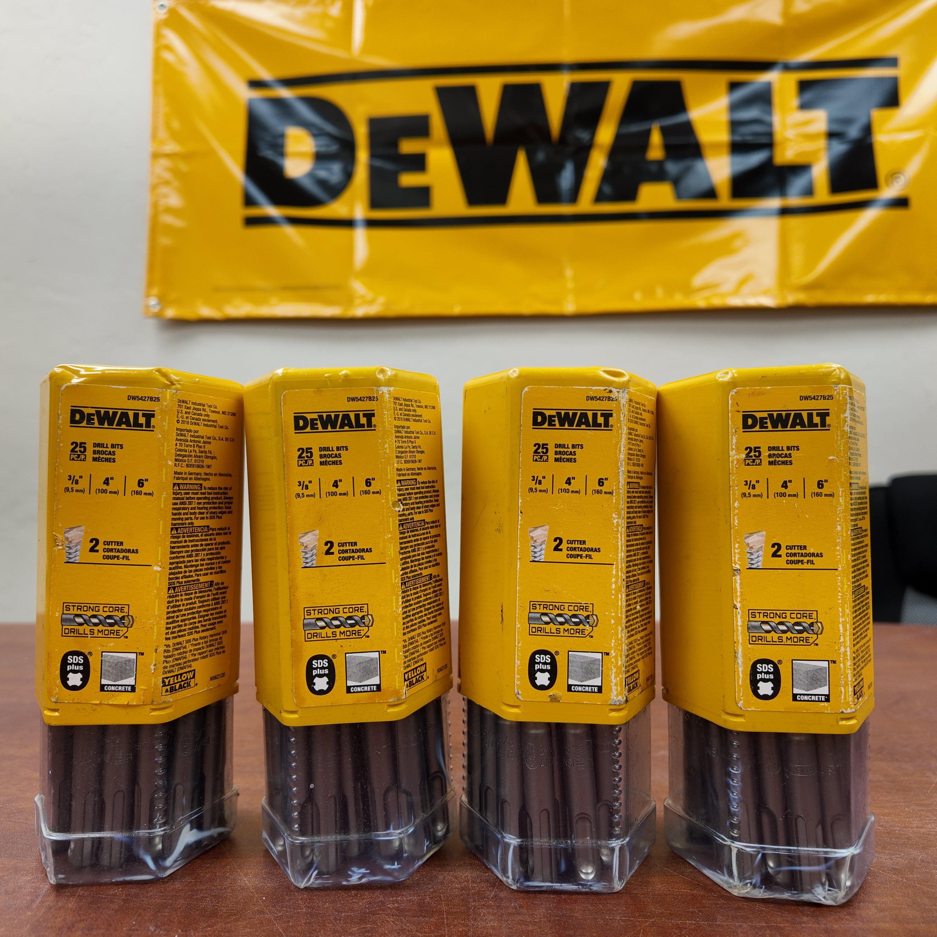 DeWalt 100-pack Rock Carbide SDS Plus Rotary Hammer Drill Bits in Size 3/8