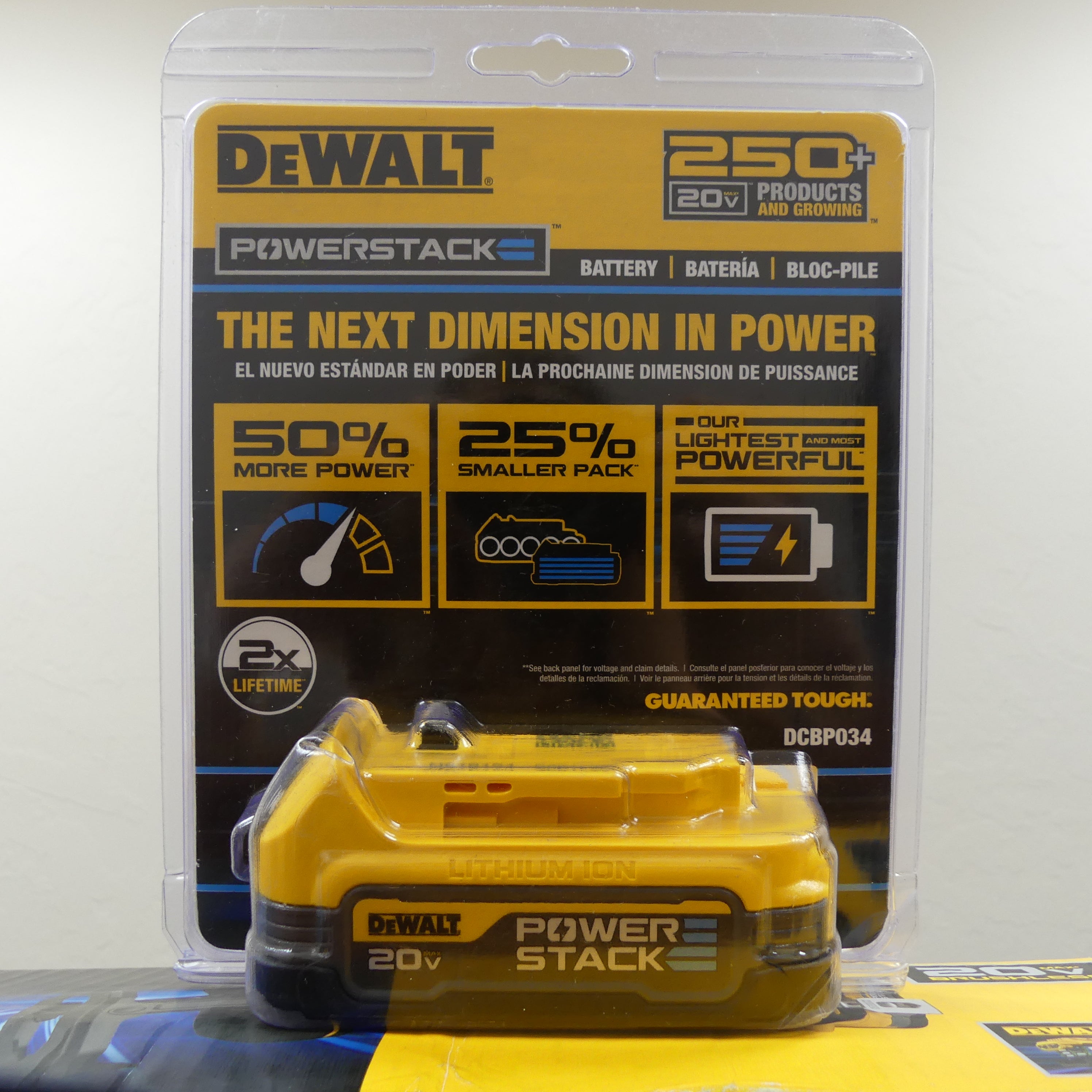 DeWalt 20V MAX One-Handed Reciprocating Saw Kit with Extra Powerstack & Blades - DCS369E1