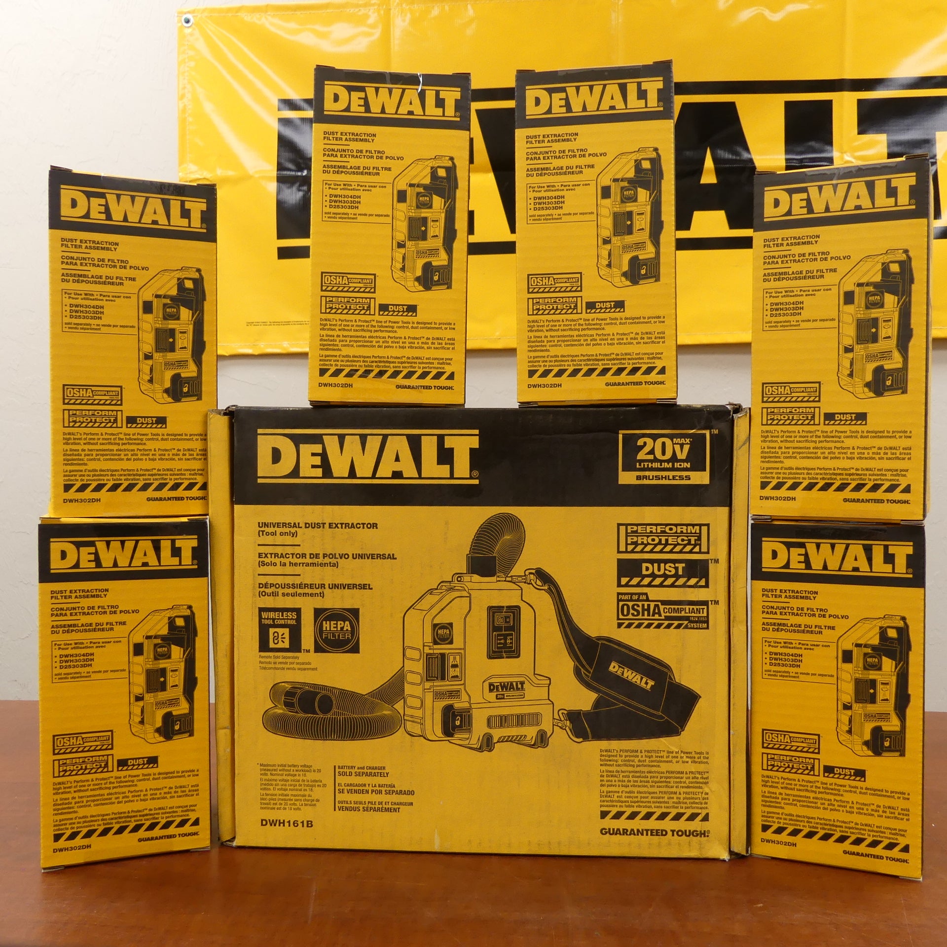 DeWalt Dust Collection System with x6 Replacement Filters - DWH161B (#2)