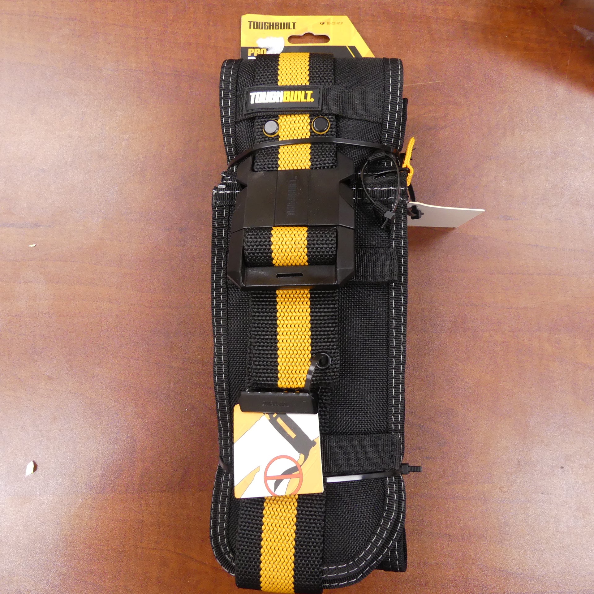 TOUGHBUILT Heavy-Duty Tool Belt Set with Reloadable Utility Knife