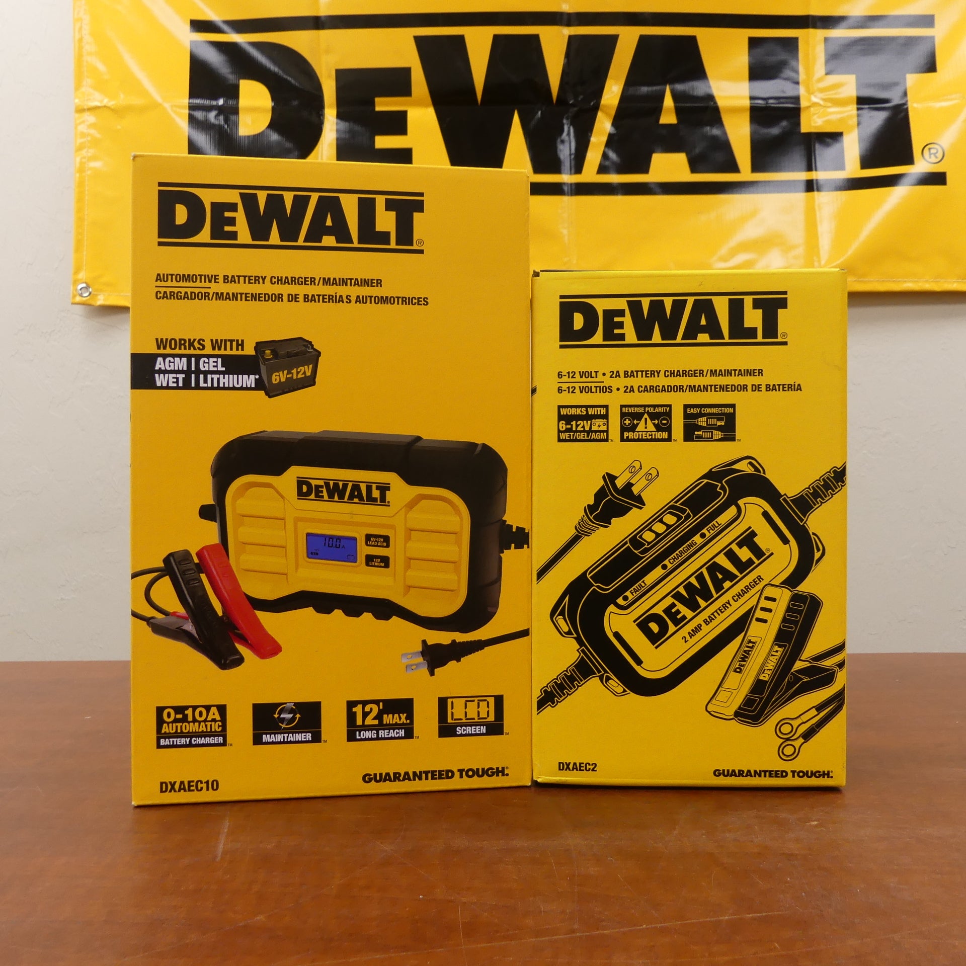 DeWalt Professional Battery Charging/Maintainers Kit - DXAEC10 & DXAEC2